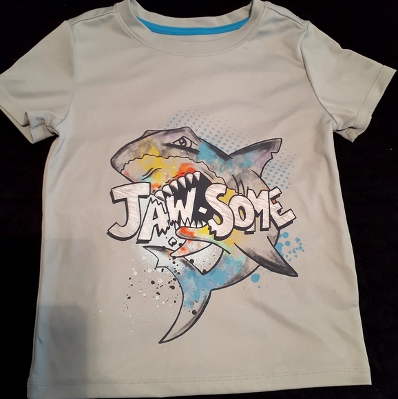 Boys Gray Jawsome‎ Shark Graphic T Shirt Short Sleeve Crew Neck Tee xs 4/5 - Picture 1 of 4